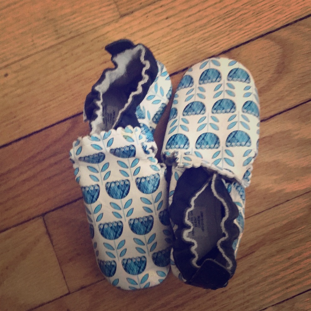 Robeez soft sole NWOT